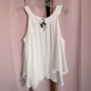 Cute summer tank top with gold ring